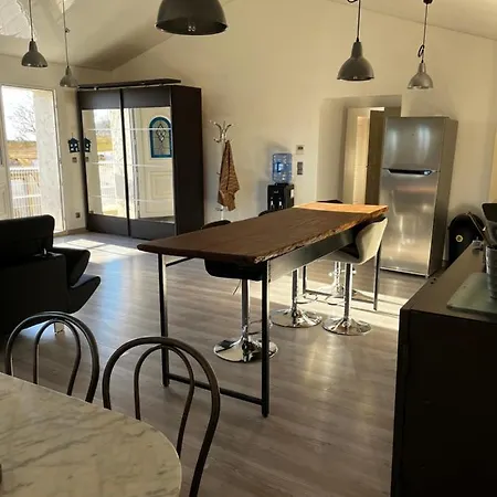 Laubergerie De Lastours Homestay *