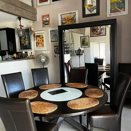 Homestay Laubergerie De Lastours Coursan
